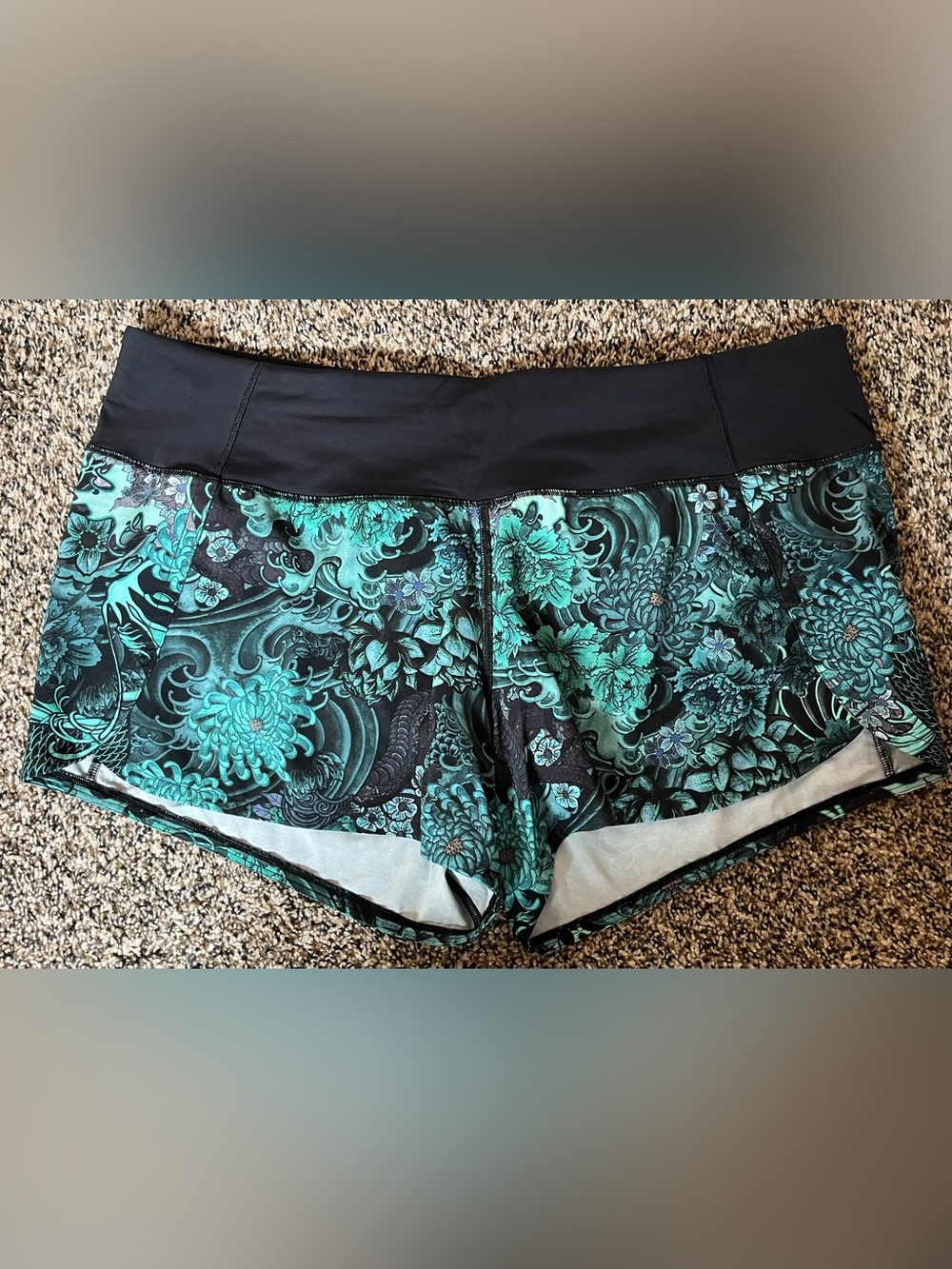 Lululemon Women’s Floral Print Active Shorts in Teal and Black